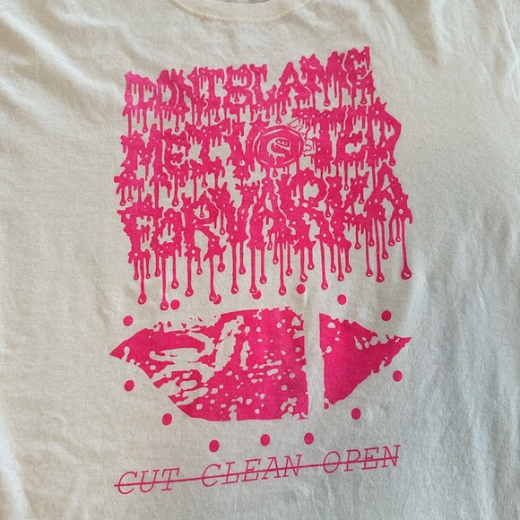 Vintage Graphic T with Neon Print - Picture 5 of 7